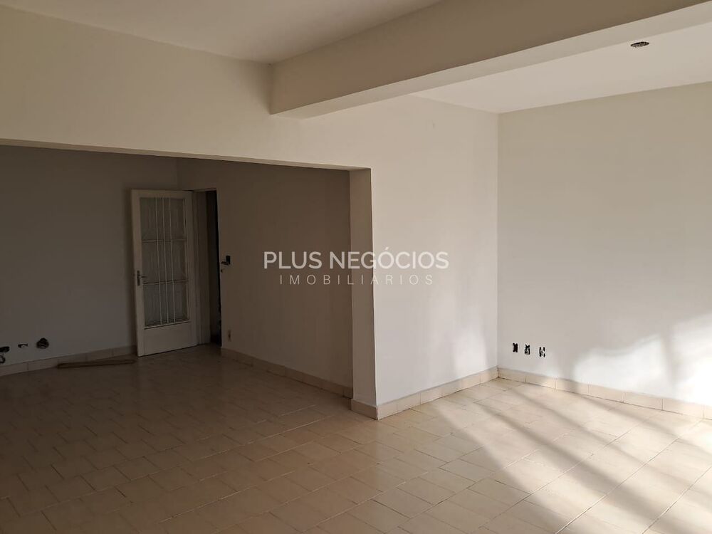 Casa à venda e aluguel com 3 quartos, 165m² - Foto 4