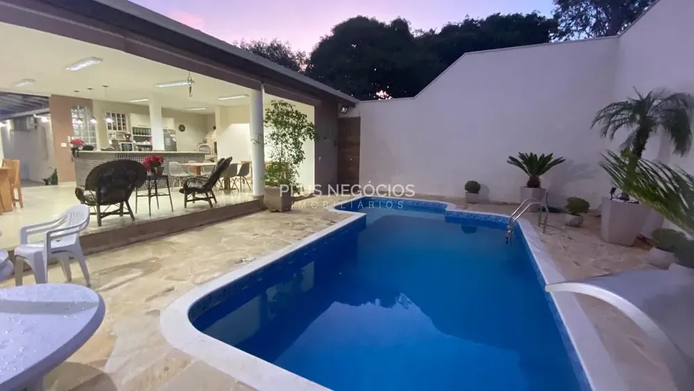 Casa, 3 quartos, 400 m² - Foto 1