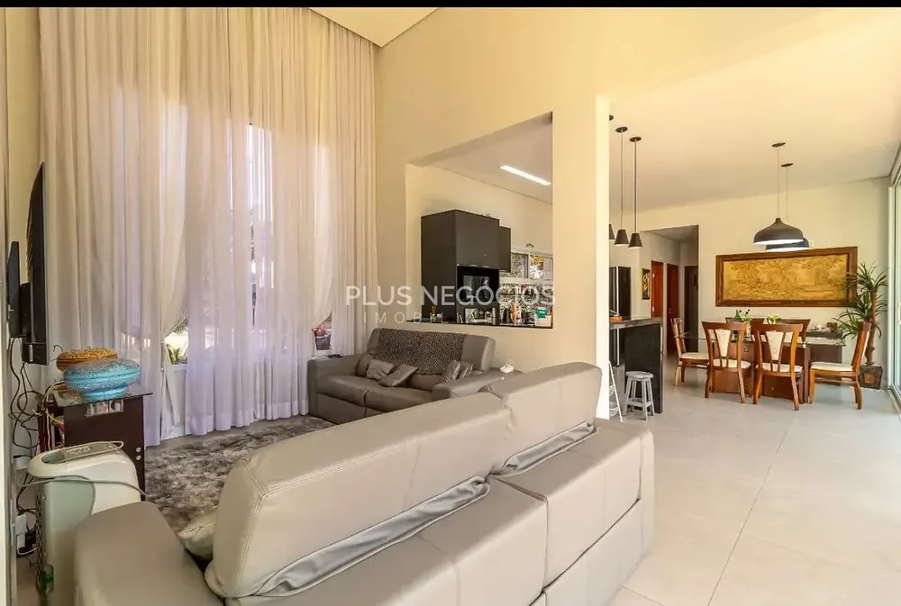 Casa, 3 quartos, 285 m² - Foto 3