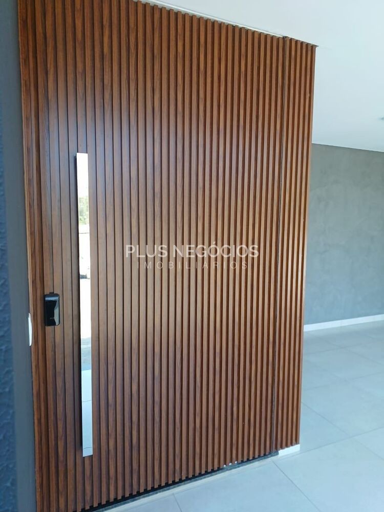 Casa à venda e aluguel com 3 quartos, 181m² - Foto 3
