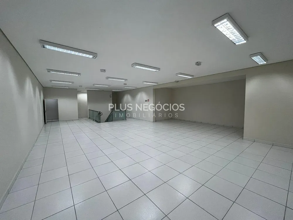 Prédio Inteiro, 900 m² - Foto 1