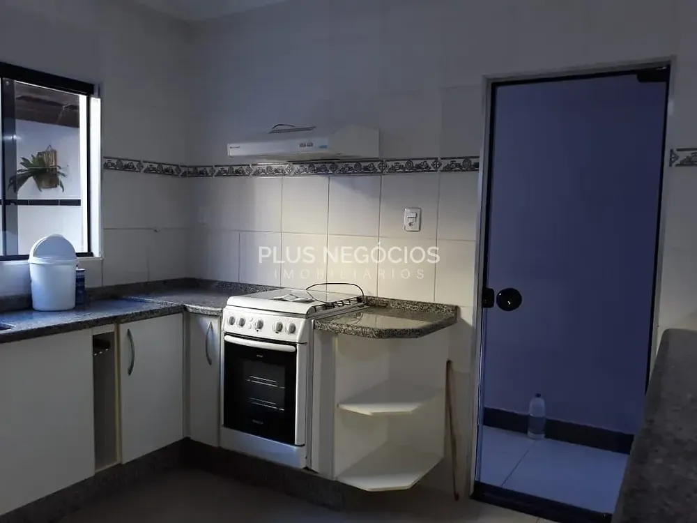 Casa, 3 quartos, 153 m² - Foto 2