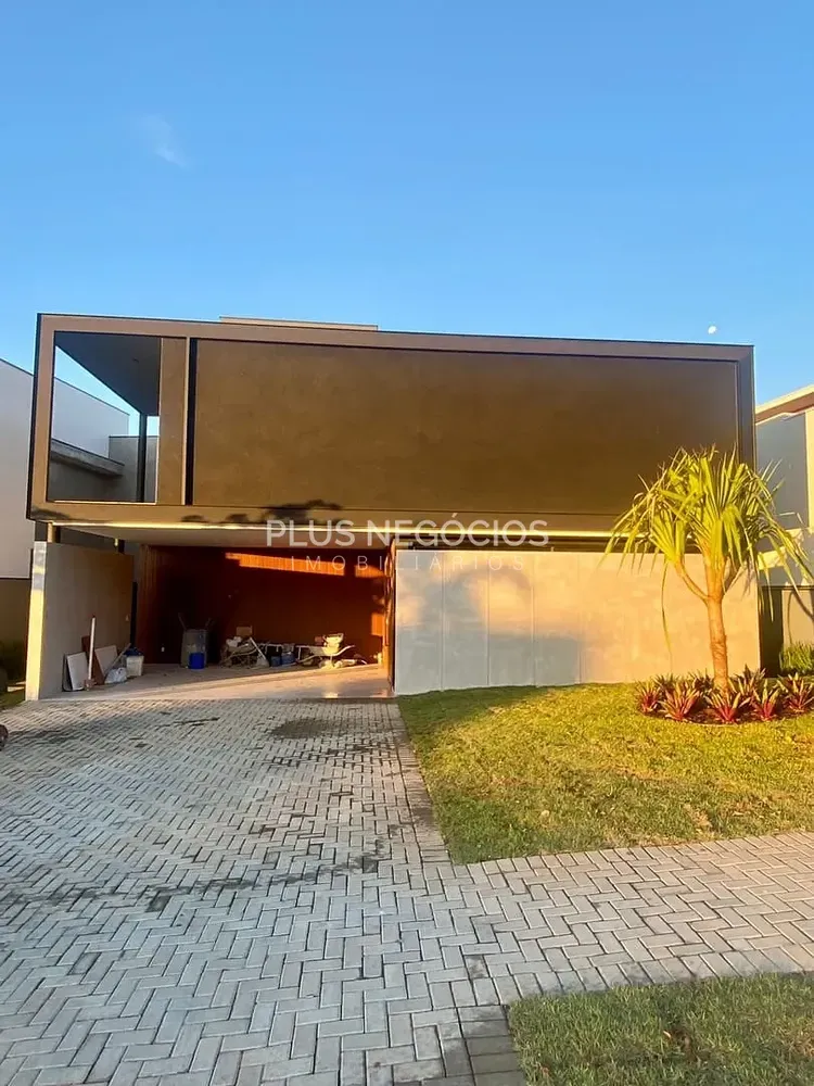 Casa, 4 quartos, 355 m² - Foto 1