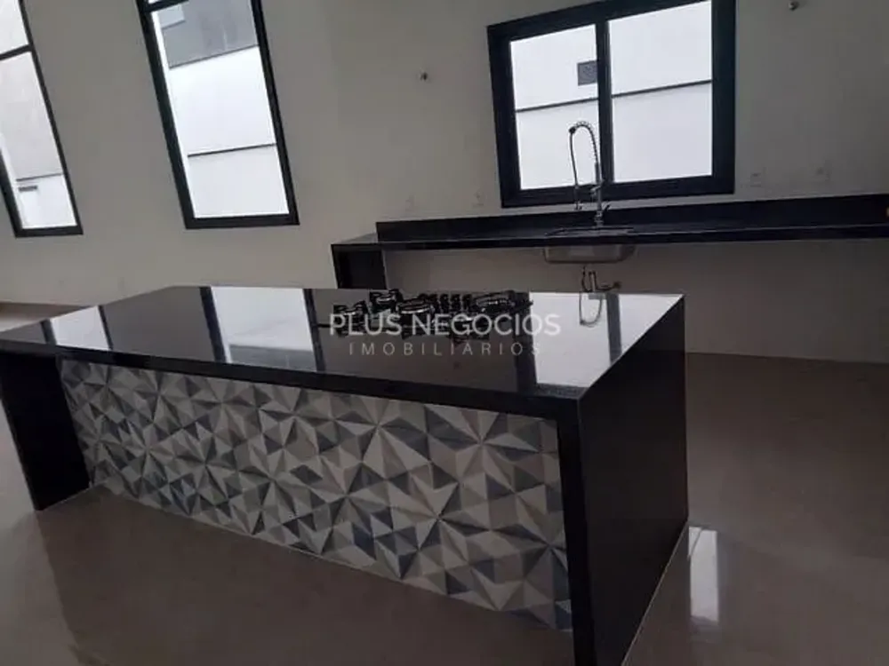 Casa, 3 quartos, 240 m² - Foto 2