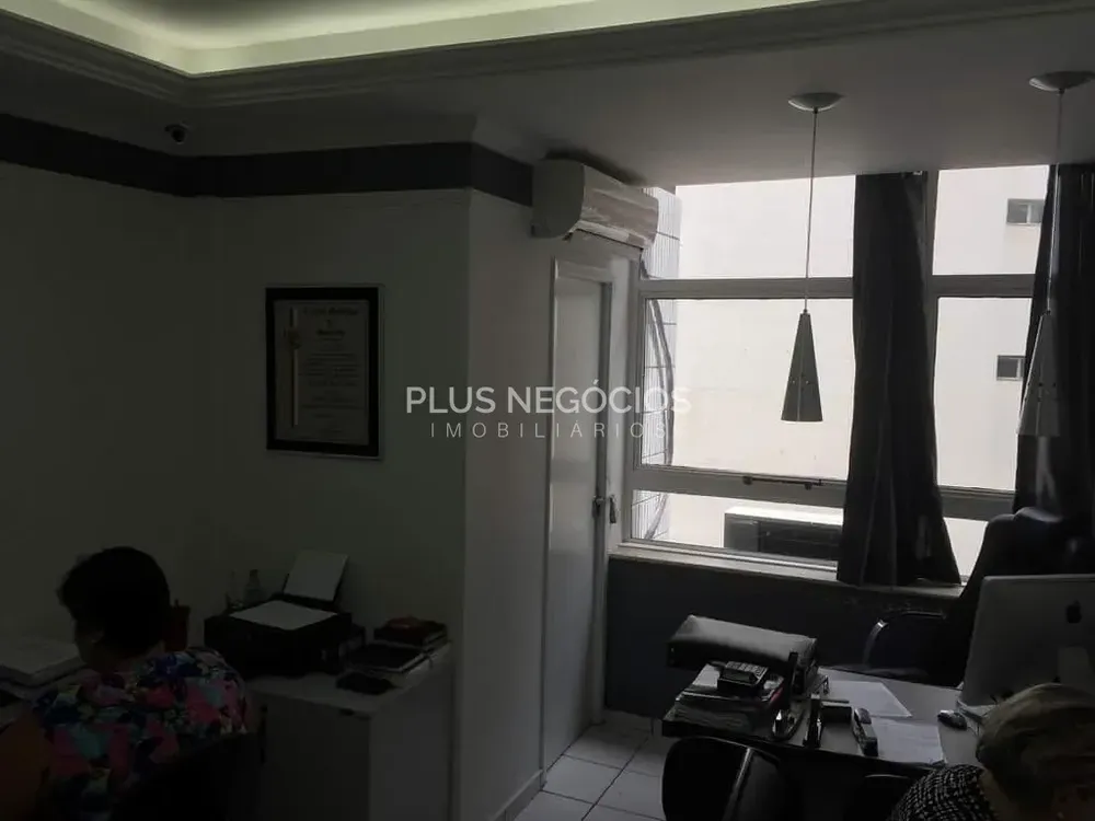 Casa, 3 quartos, 245 m² - Foto 4