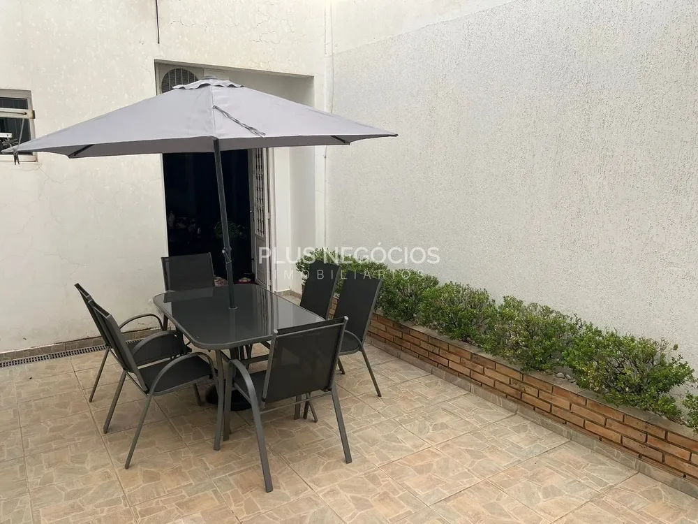 Casa, 3 quartos, 245 m² - Foto 8