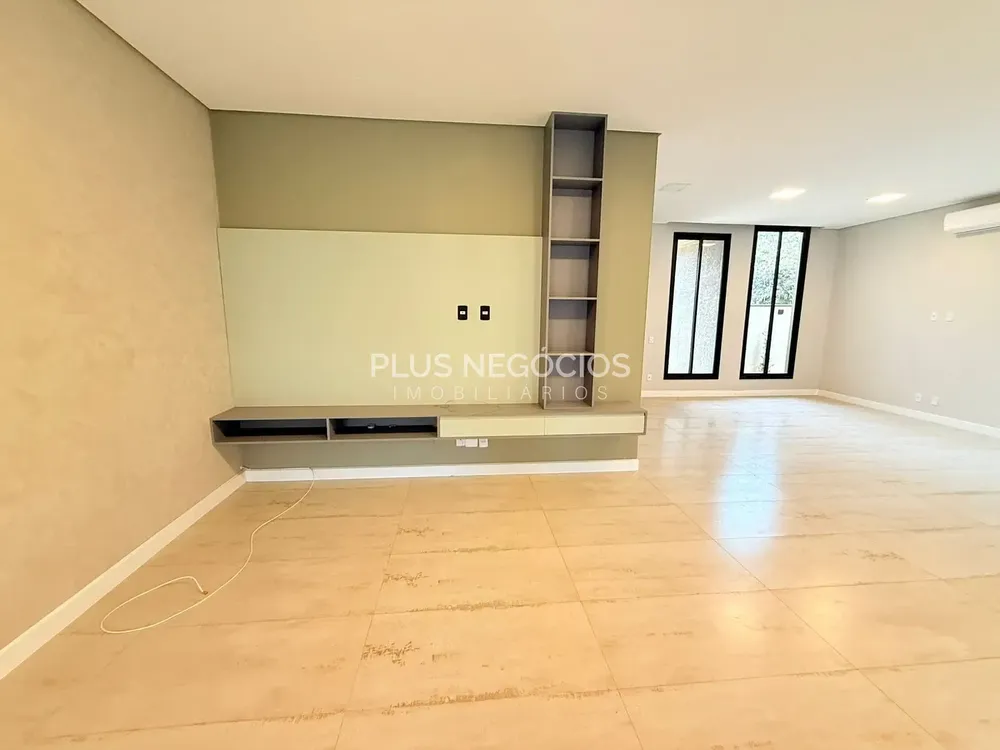 Casa, 3 quartos, 250 m² - Foto 4