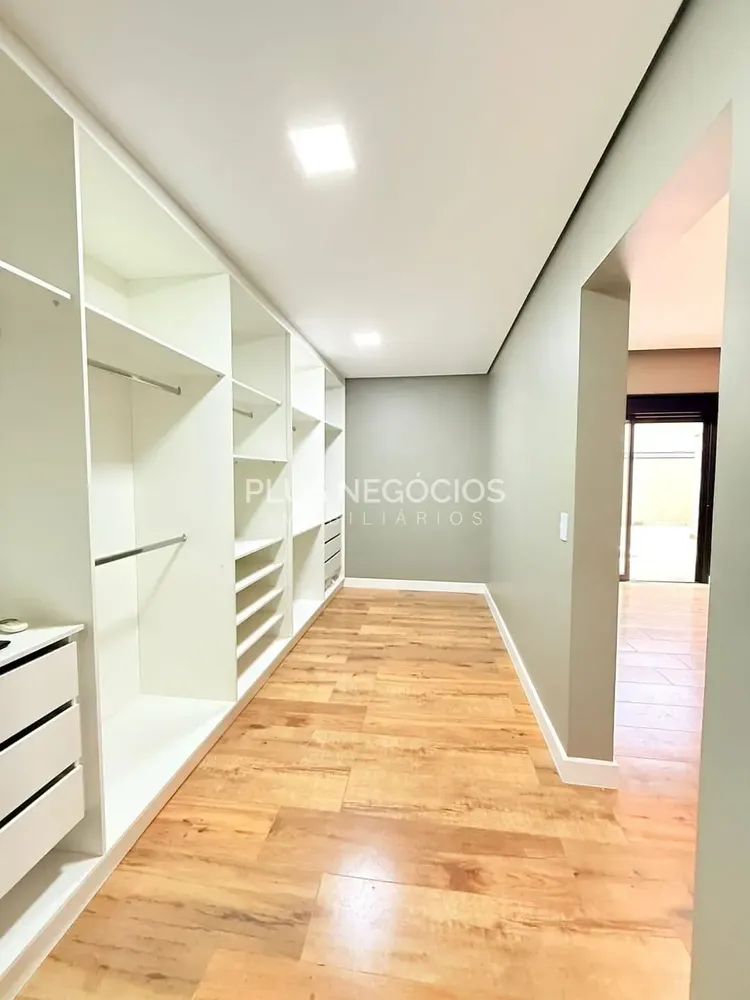 Casa, 3 quartos, 250 m² - Foto 12