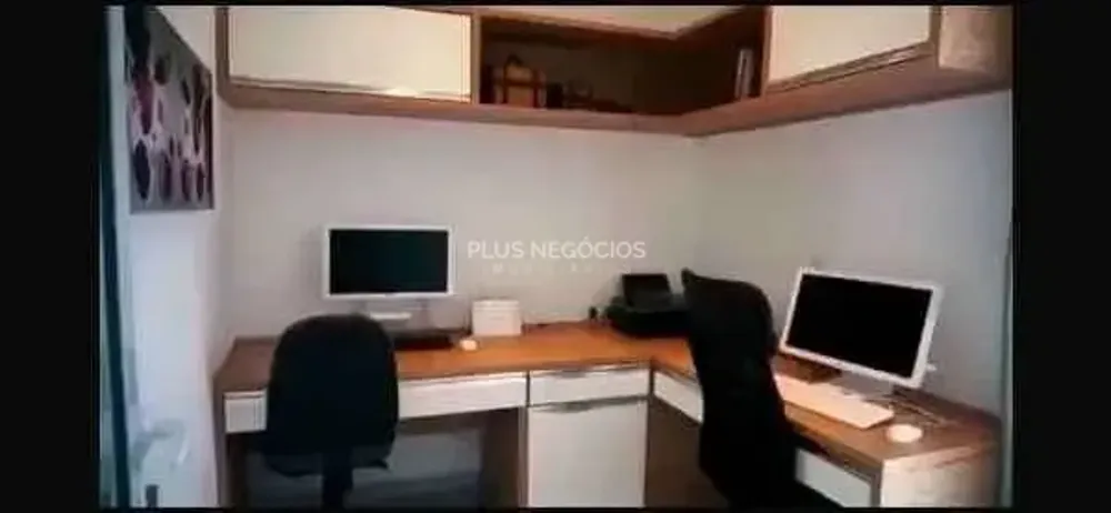 Casa, 3 quartos, 223 m² - Foto 2