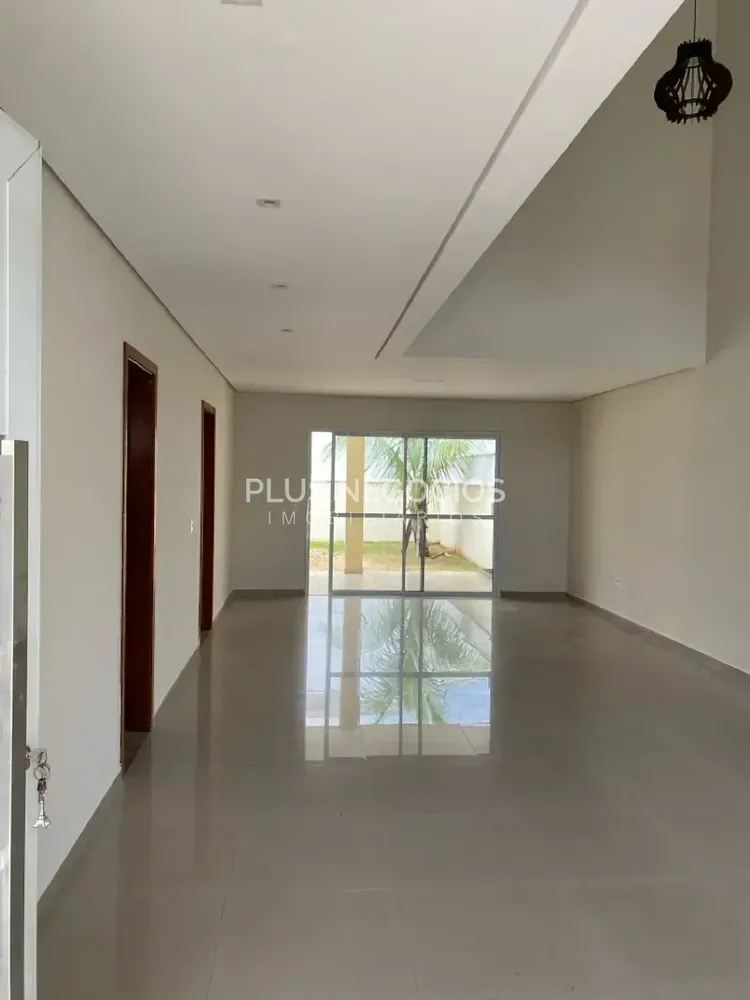Casa, 3 quartos, 250 m² - Foto 1