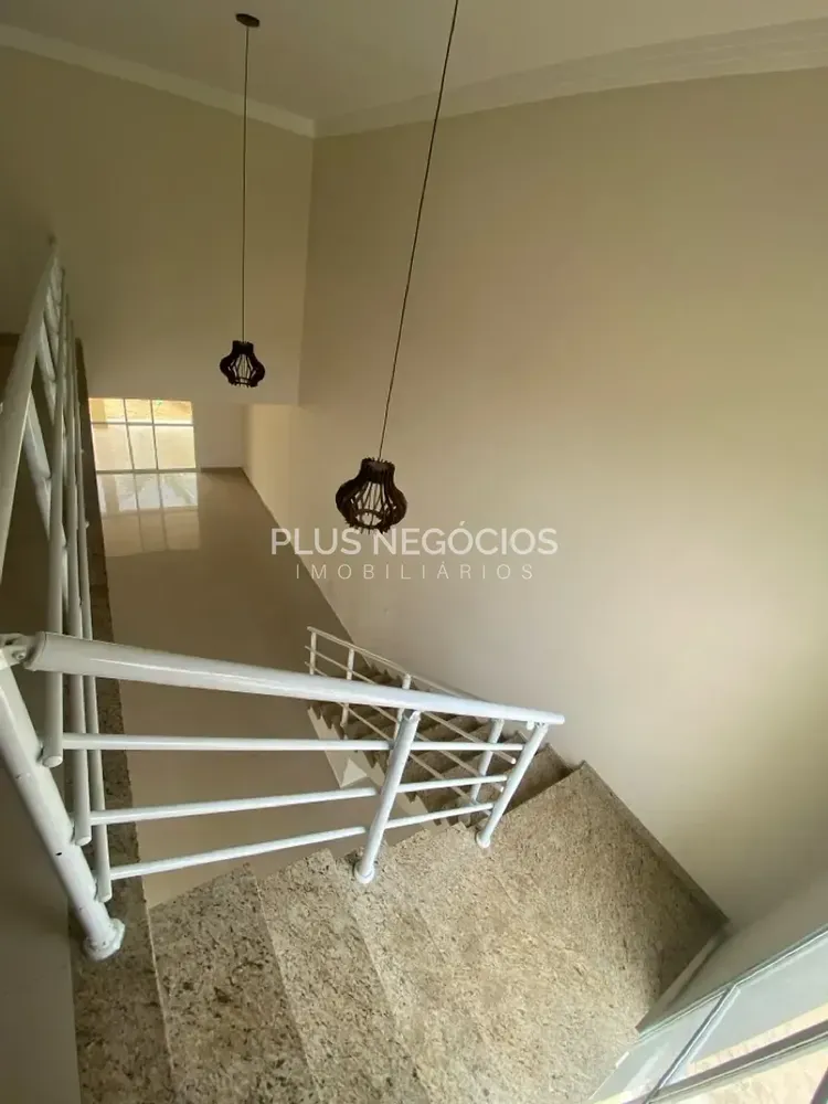 Casa, 3 quartos, 250 m² - Foto 4