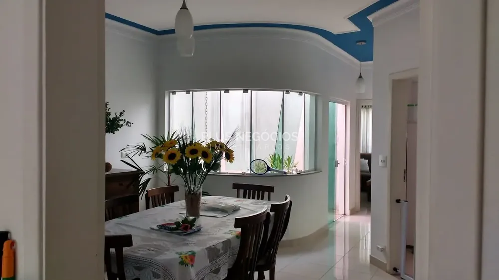 Casa, 3 quartos, 300 m² - Foto 1