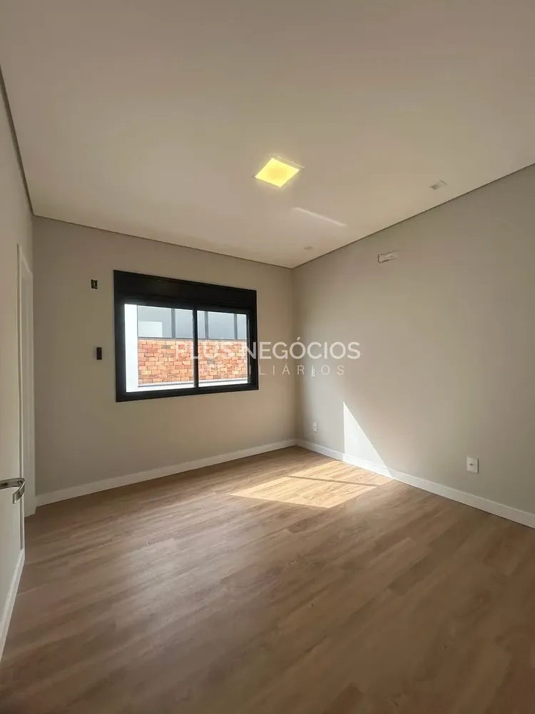 Casa, 3 quartos, 294 m² - Foto 4