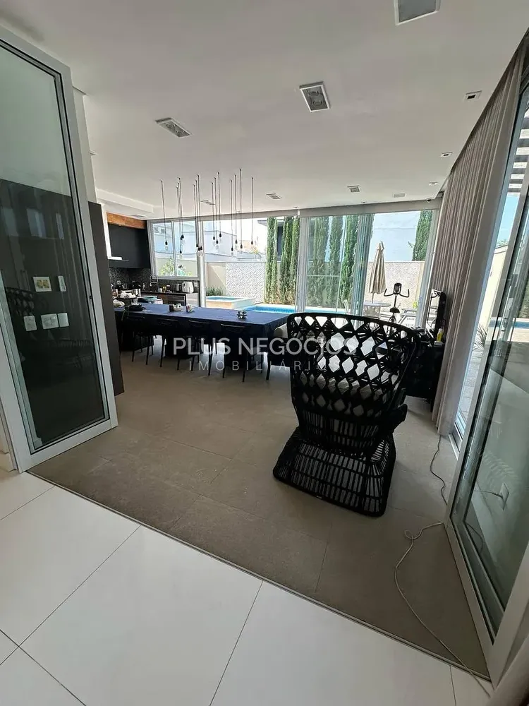 Sobrado, 4 quartos, 397 m² - Foto 1