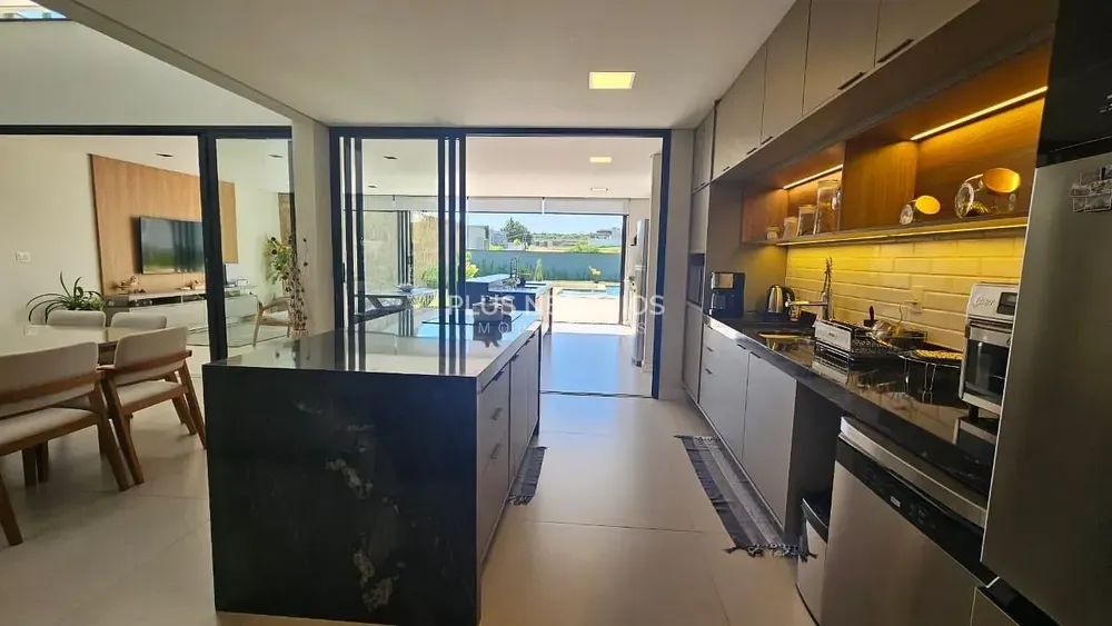 Casa, 4 quartos, 326 m² - Foto 2