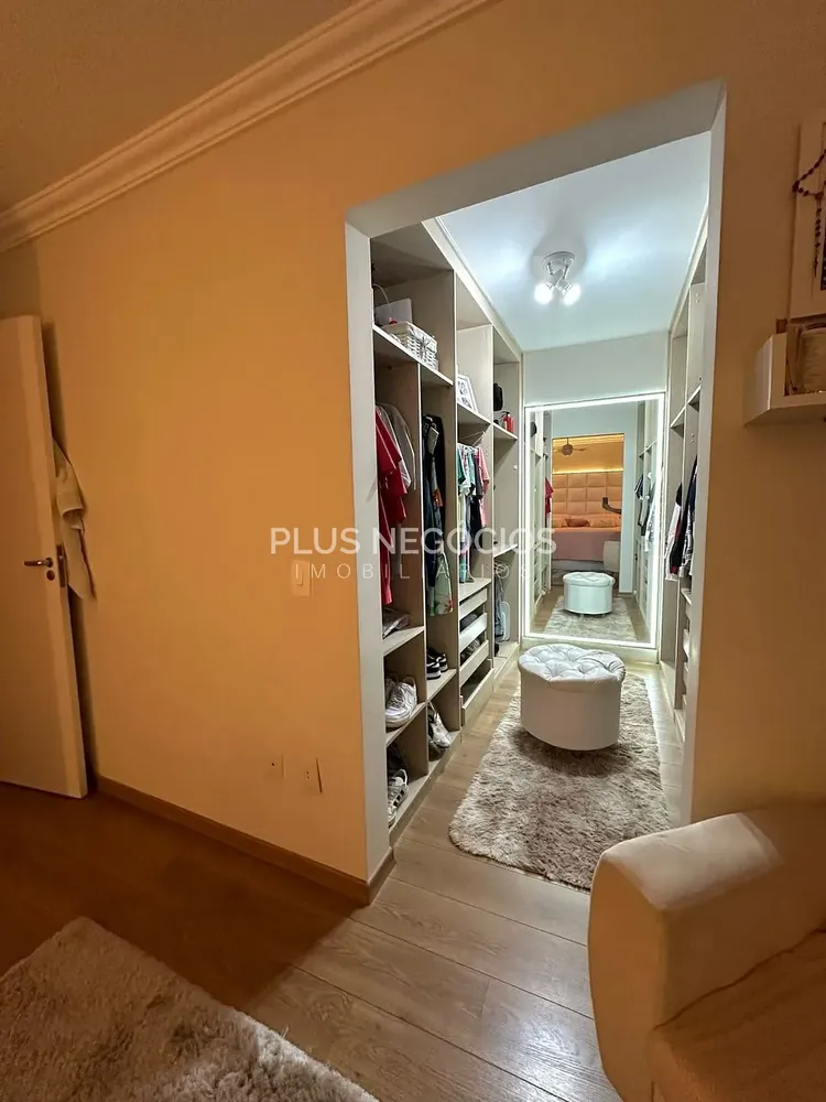 Apartamento, 3 quartos, 145 m² - Foto 1