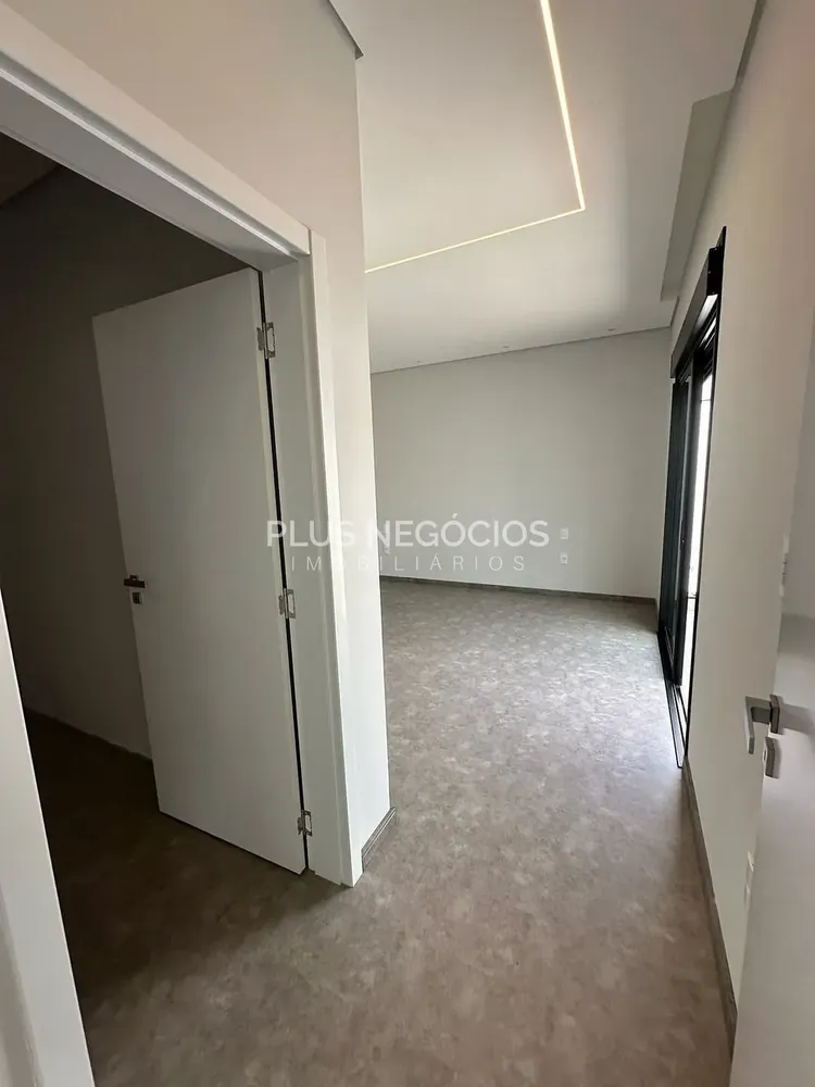 Casa, 3 quartos, 270 m² - Foto 1