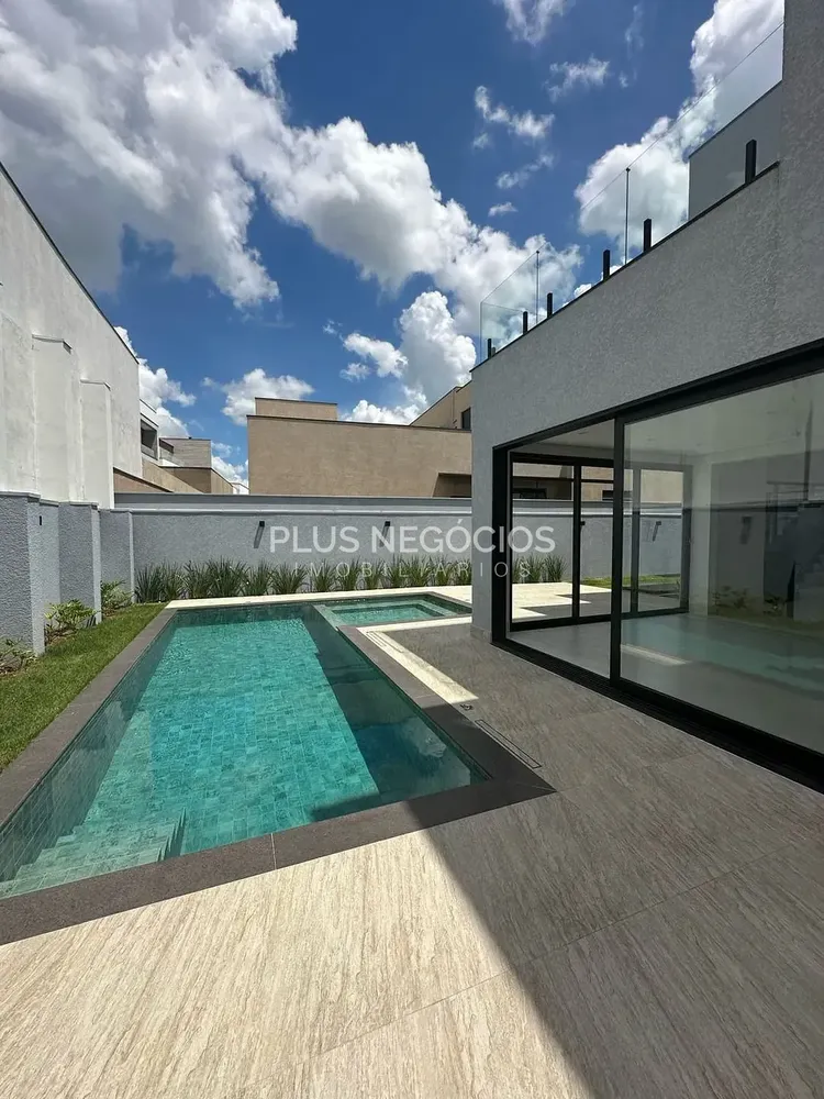 Casa, 3 quartos, 270 m² - Foto 3