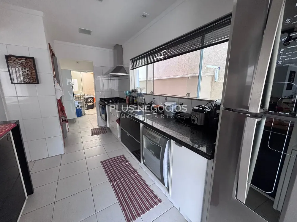 Casa, 4 quartos, 239 m² - Foto 4