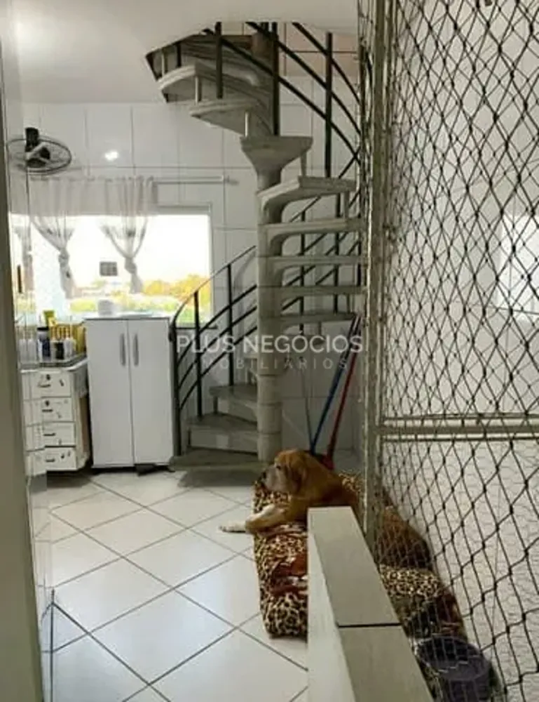 Casa, 8 quartos, 274 m² - Foto 6