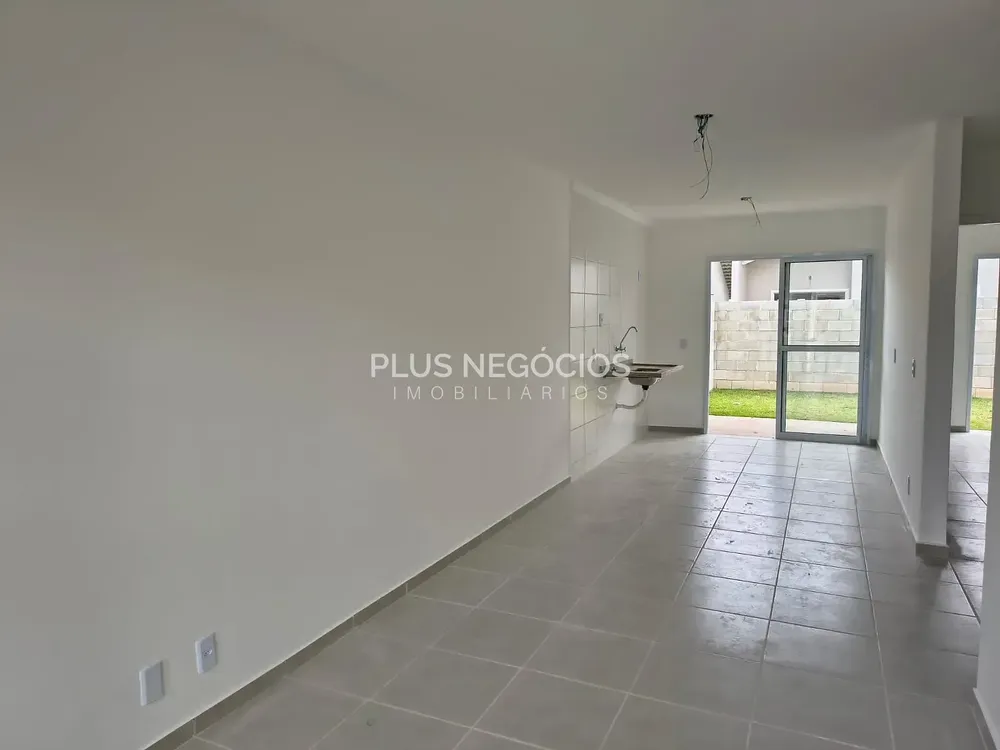 Casa, 3 quartos, 75 m² - Foto 2