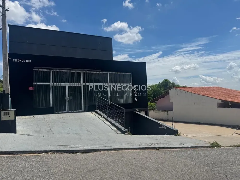 Sobrado, 1 quarto, 600 m² - Foto 1