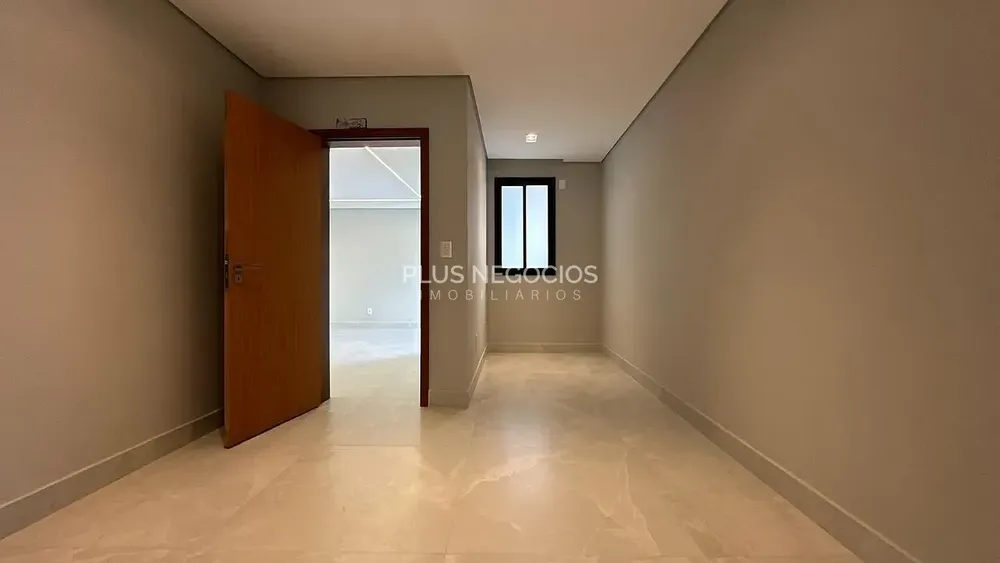 Casa, 5 quartos, 680 m² - Foto 1
