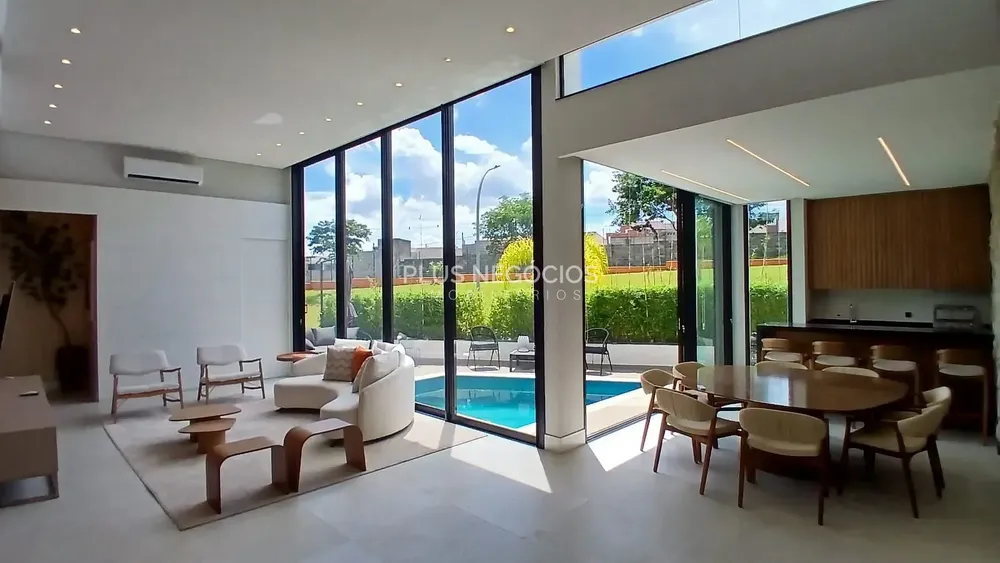 Casa, 3 quartos, 214 m² - Foto 1