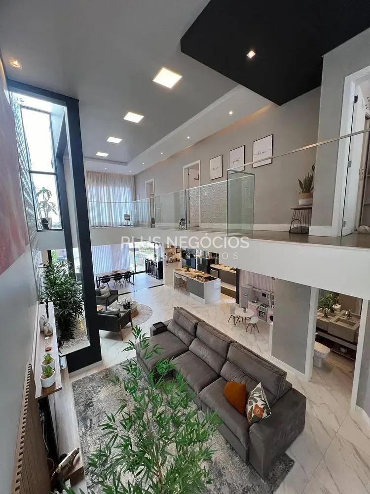 Casa, 3 quartos, 235 m² - Foto 2