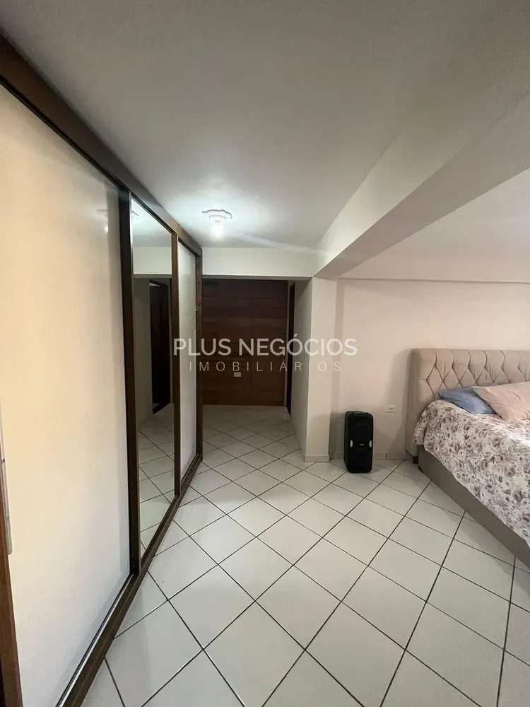 Casa, 4 quartos, 240 m² - Foto 3