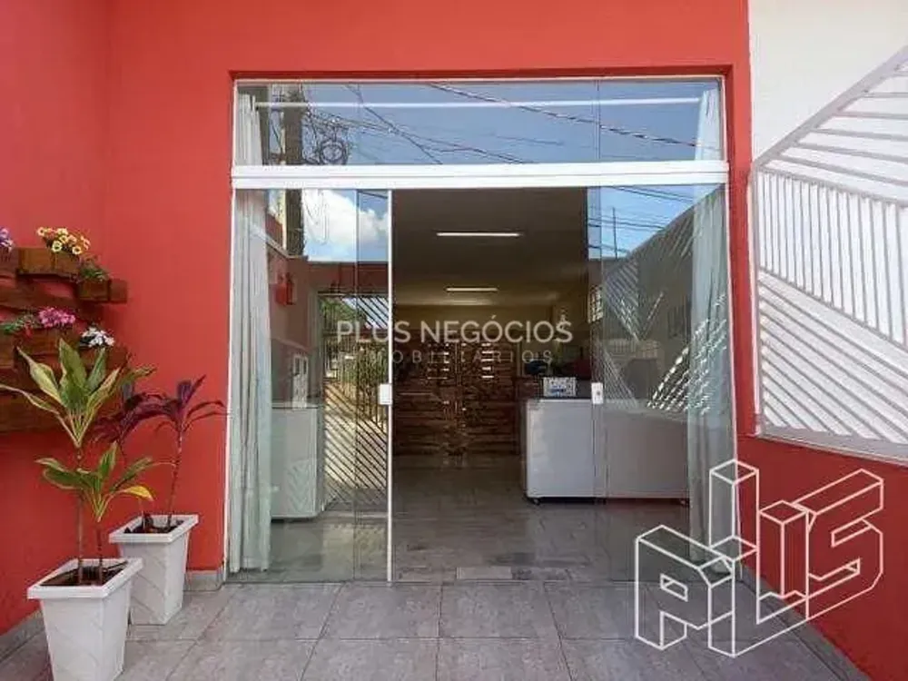 Casa, 3 quartos, 289 m² - Foto 1