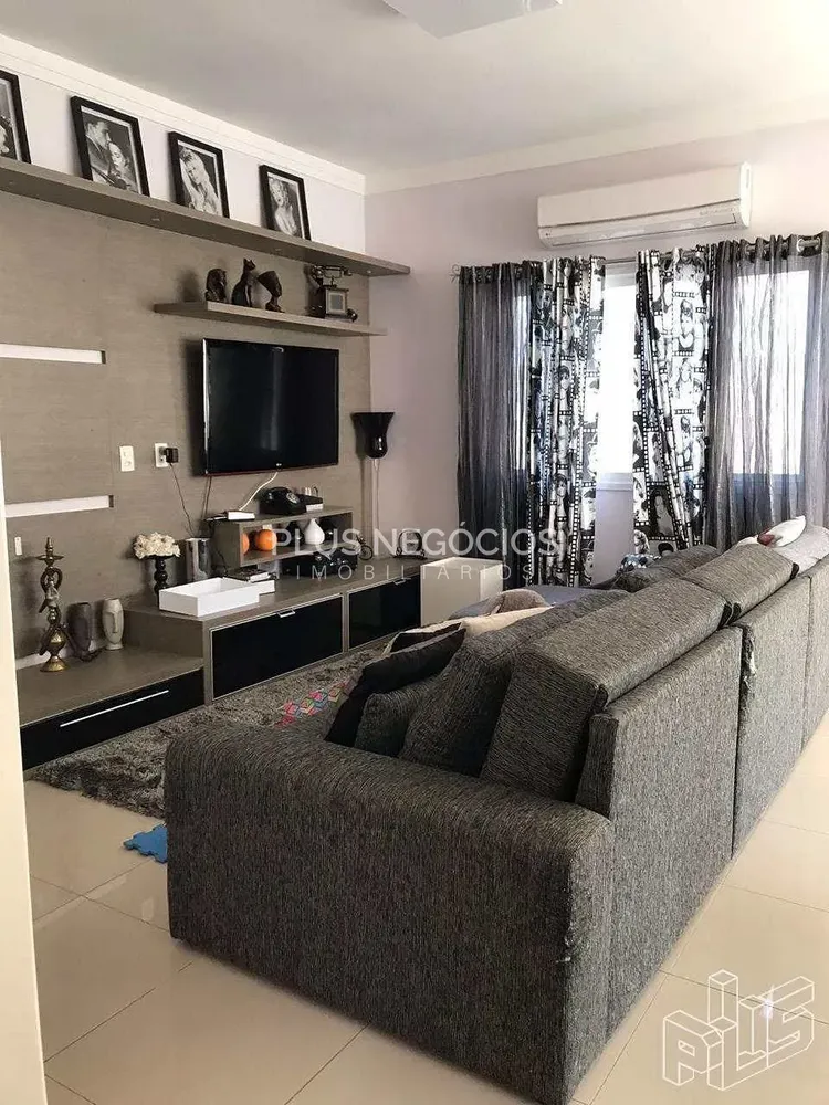 Casa, 3 quartos, 280 m² - Foto 2