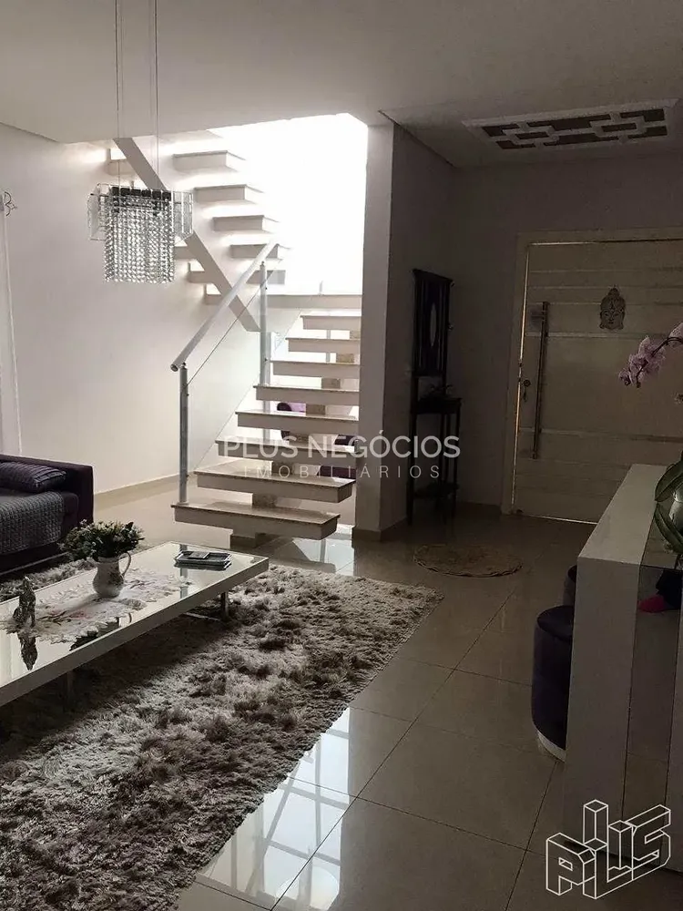 Casa, 3 quartos, 280 m² - Foto 3