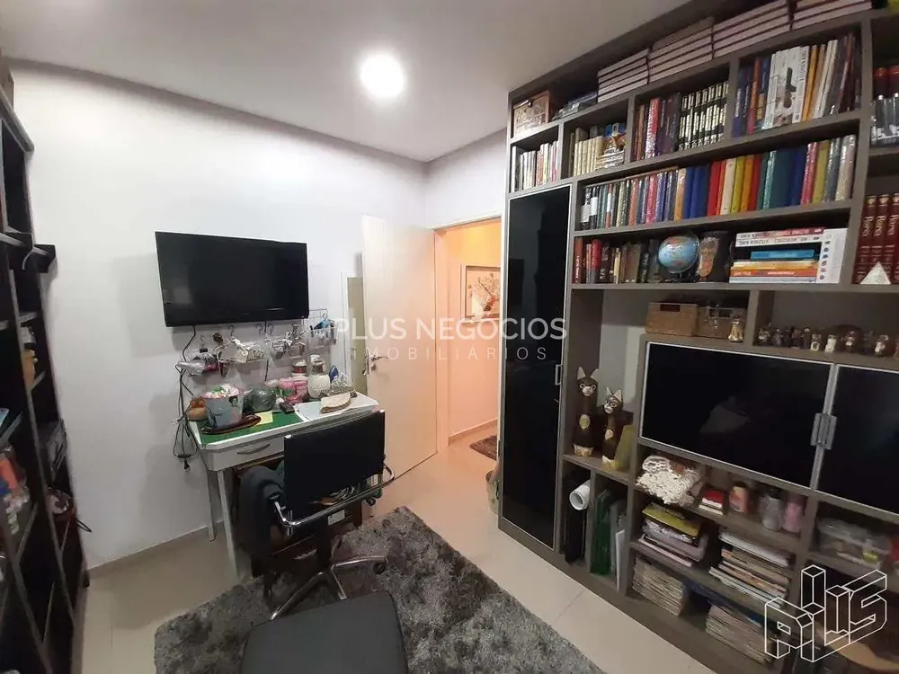 Casa, 3 quartos, 280 m² - Foto 3