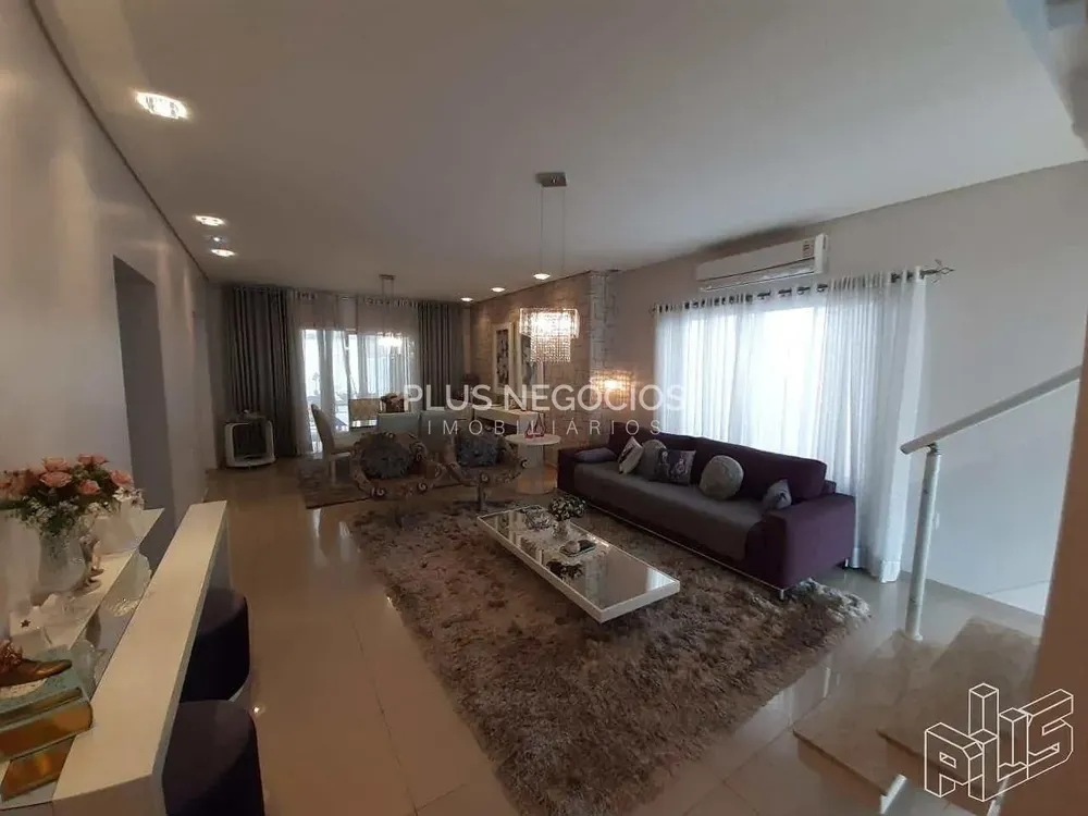 Casa, 3 quartos, 280 m² - Foto 1