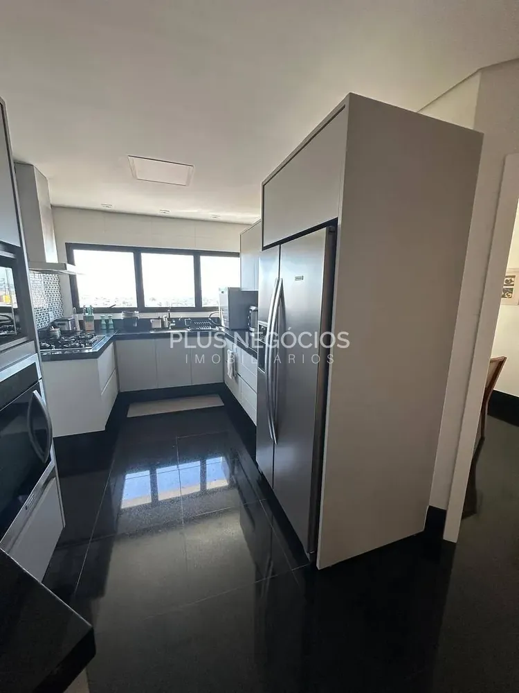 Apartamento, 3 quartos, 339 m² - Foto 2