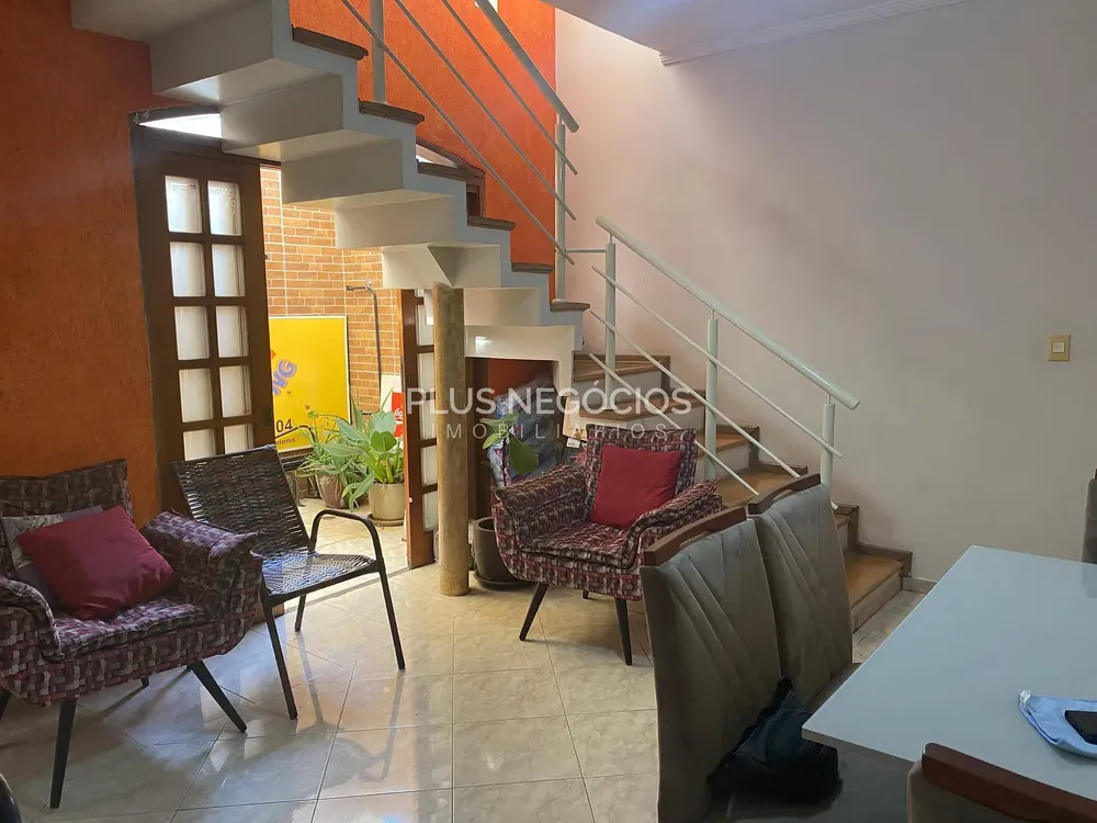 Casa, 3 quartos, 149 m² - Foto 2