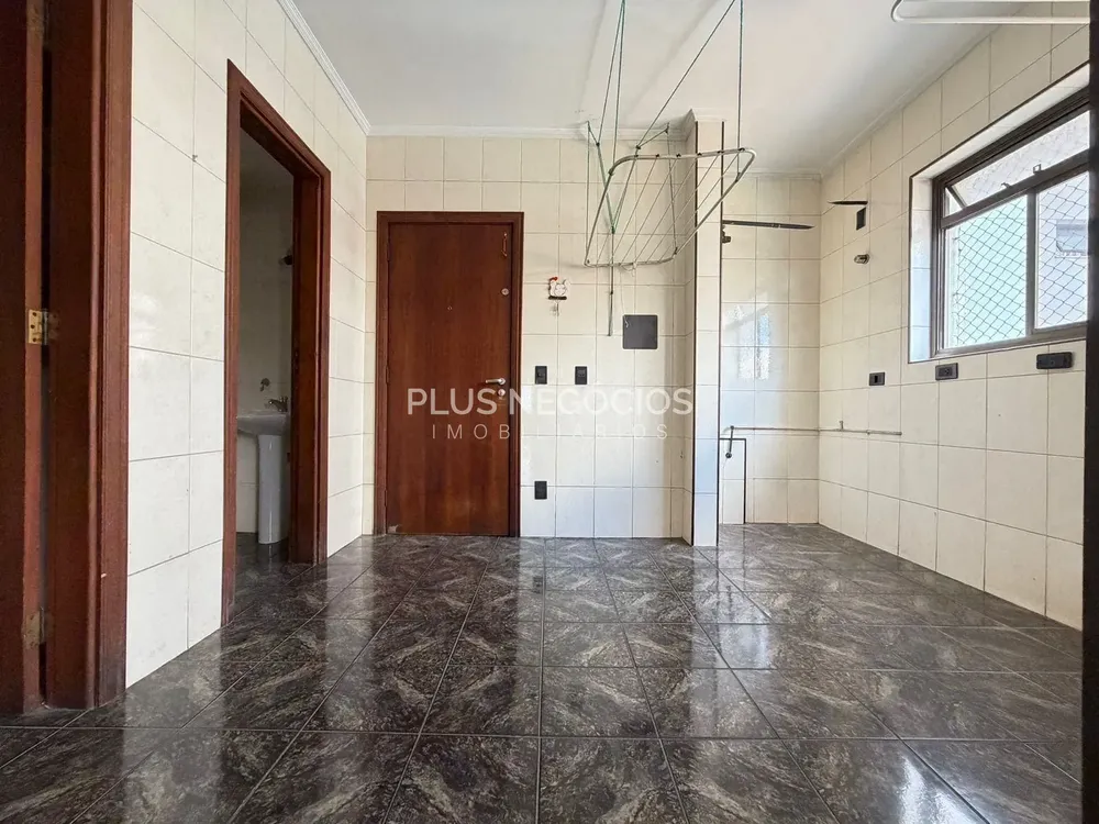Apartamento, 3 quartos, 206 m² - Foto 11