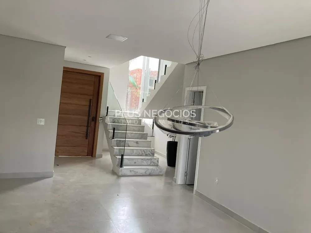 Casa, 4 quartos, 220 m² - Foto 3