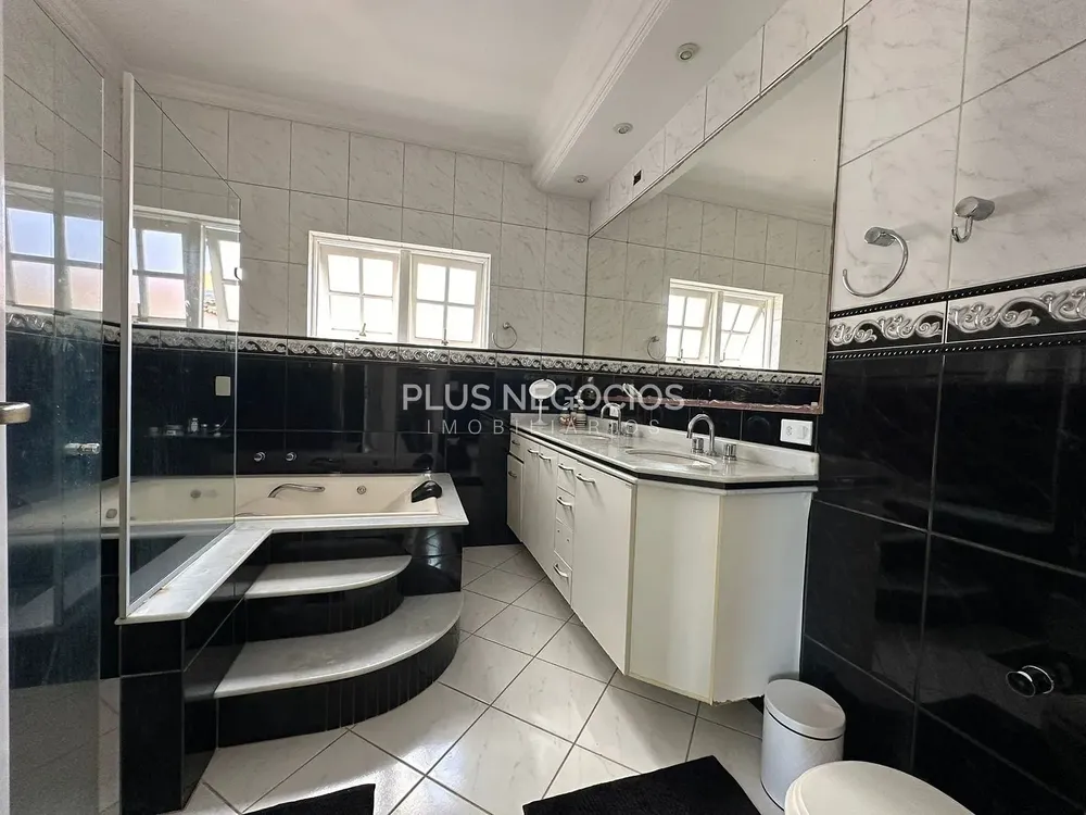 Sobrado, 3 quartos, 223 m² - Foto 4