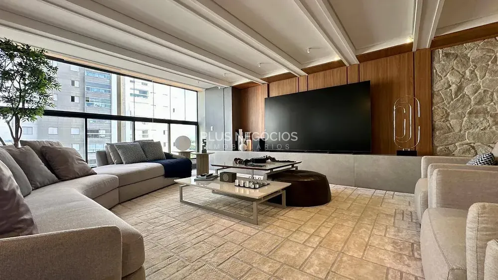 Apartamento, 4 quartos, 220 m² - Foto 1