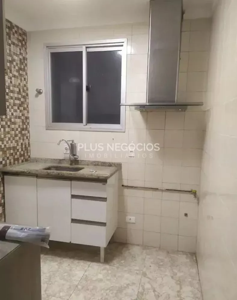 Apartamento à venda com 3 quartos, 70m² - Foto 4