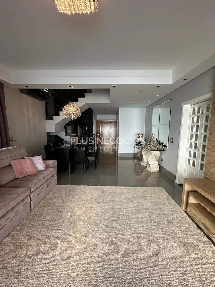 Sobrado, 3 quartos, 270 m² - Foto 2