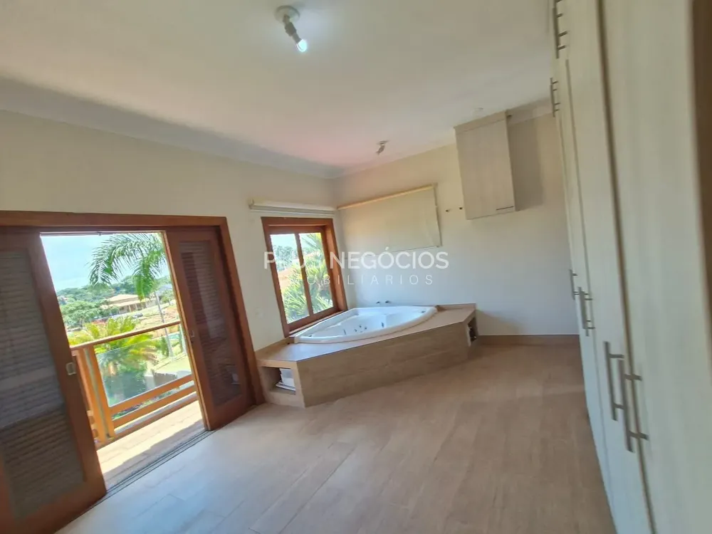 Casa, 3 quartos, 219 m² - Foto 2