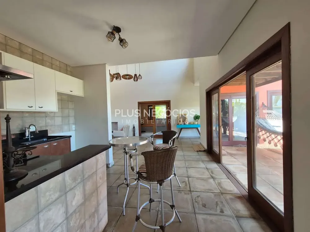 Casa, 3 quartos, 219 m² - Foto 12