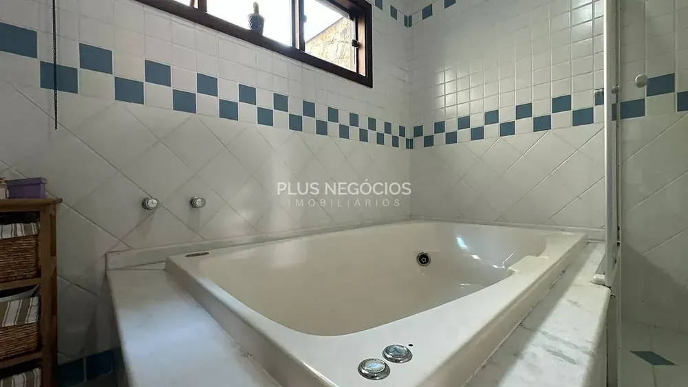 Casa, 4 quartos, 359 m² - Foto 2