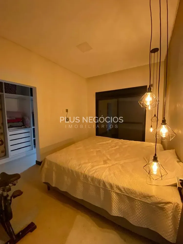 Casa, 3 quartos, 420 m² - Foto 1