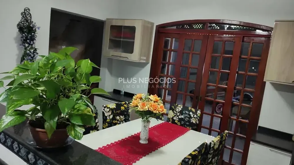 Casa, 3 quartos, 211 m² - Foto 6