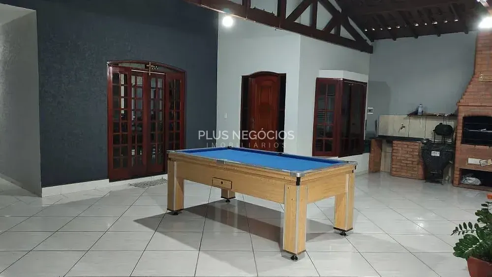 Casa, 3 quartos, 211 m² - Foto 3