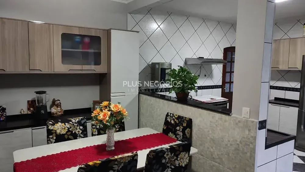 Casa, 3 quartos, 211 m² - Foto 7